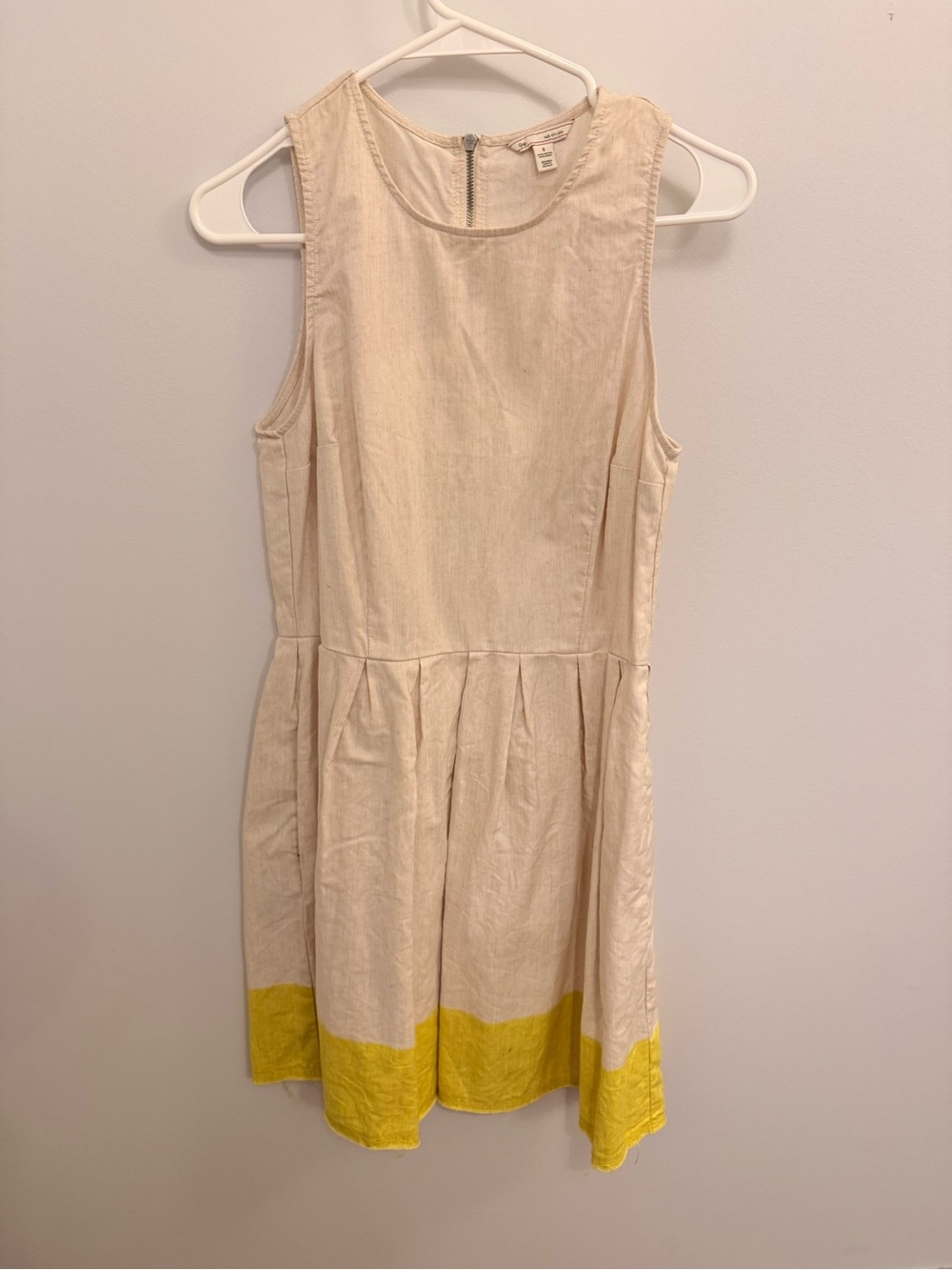 Gap women’s Cream Sleeveless Dress with Yellow raw Hem